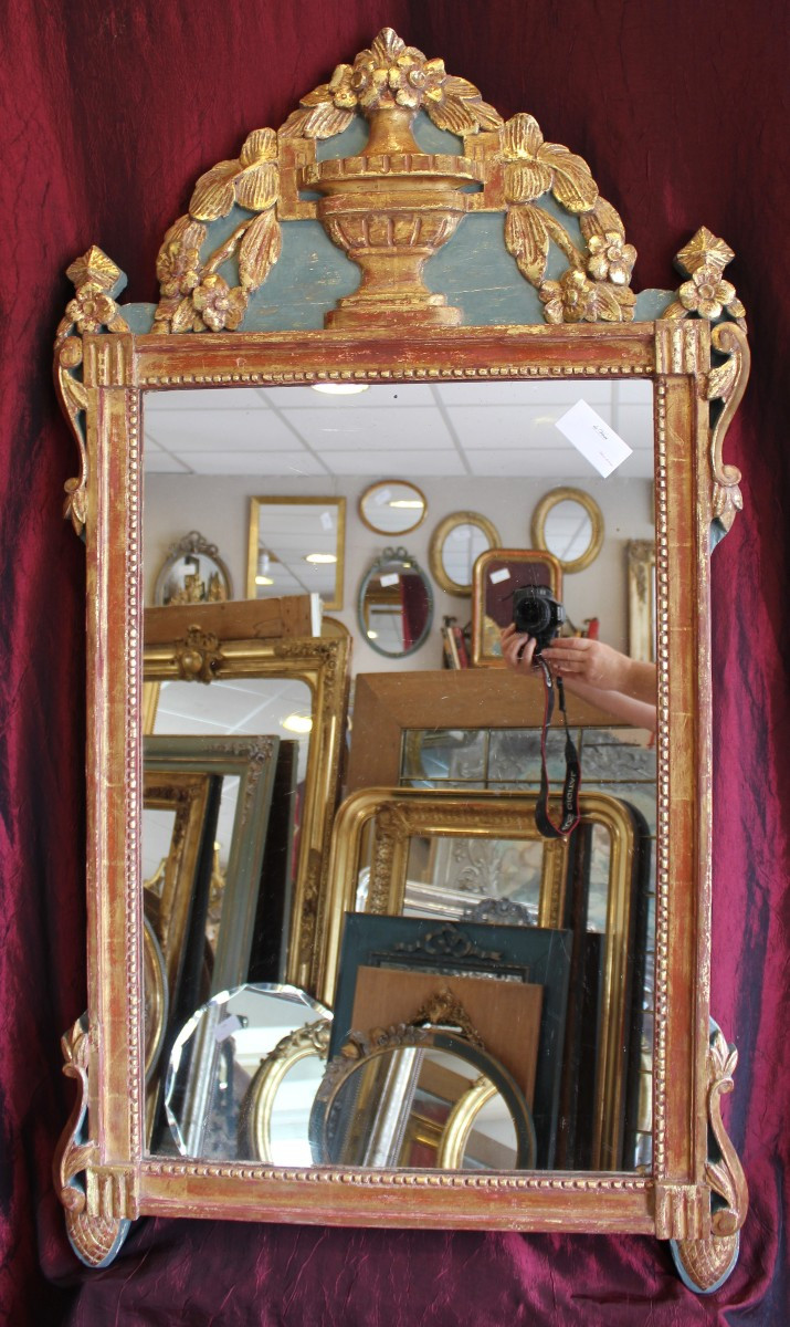 69 X 123 Cm Louis XVI Mirror, 18th Century, Carved And Gilded Wood