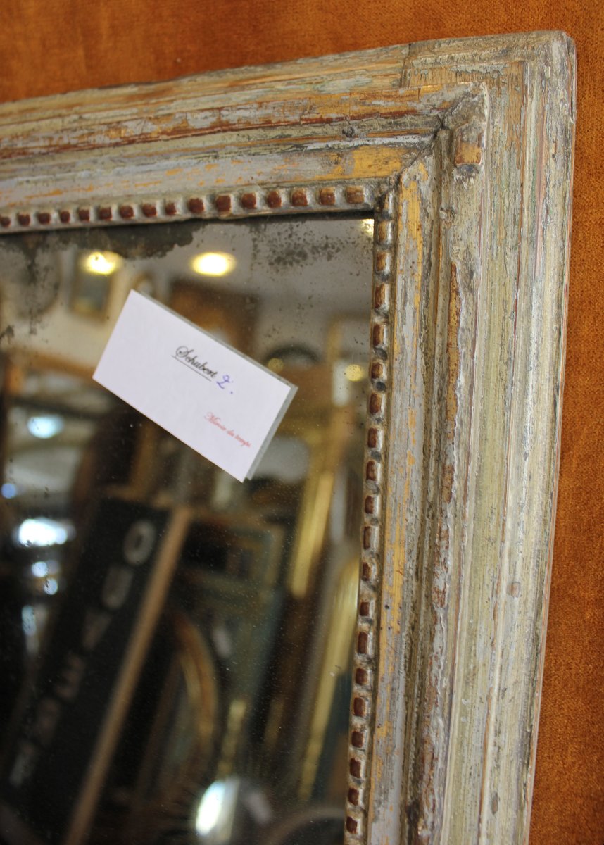 43 x 51 cm, Miroir ancien Louis XVI perlé, bois patiné, glace mercure.-photo-1