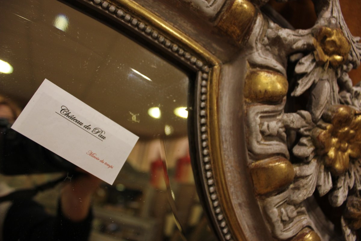 87 x 166 cm Miroir ancien de cheminée XIXème, feuille d'or et patine, décor d'anges musiciens.-photo-6