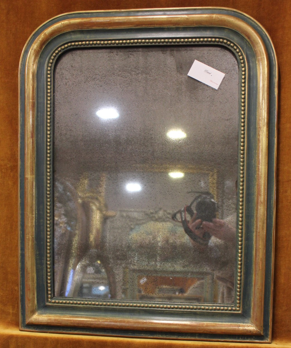 56 x 70 cm Miroir ancien Louis Philippe perlé, or et patine, glace mercure