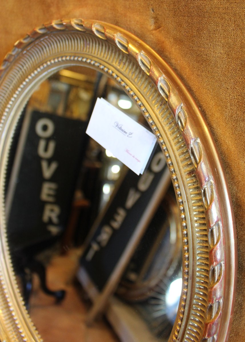 36 x 42 cm,  Miroir ancien ovale perlé  feuille d'or-photo-2