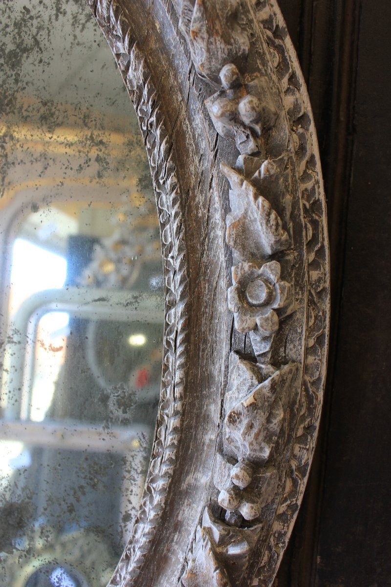 61 x 71 cm Miroir ovale ancien, médaillon Louis XIII, bois sculpté, glace mercure, XVIIème-photo-3