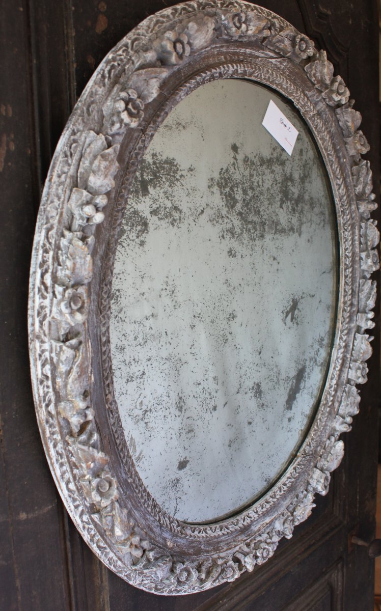 61 x 71 cm Miroir ovale ancien, médaillon Louis XIII, bois sculpté, glace mercure, XVIIème-photo-5