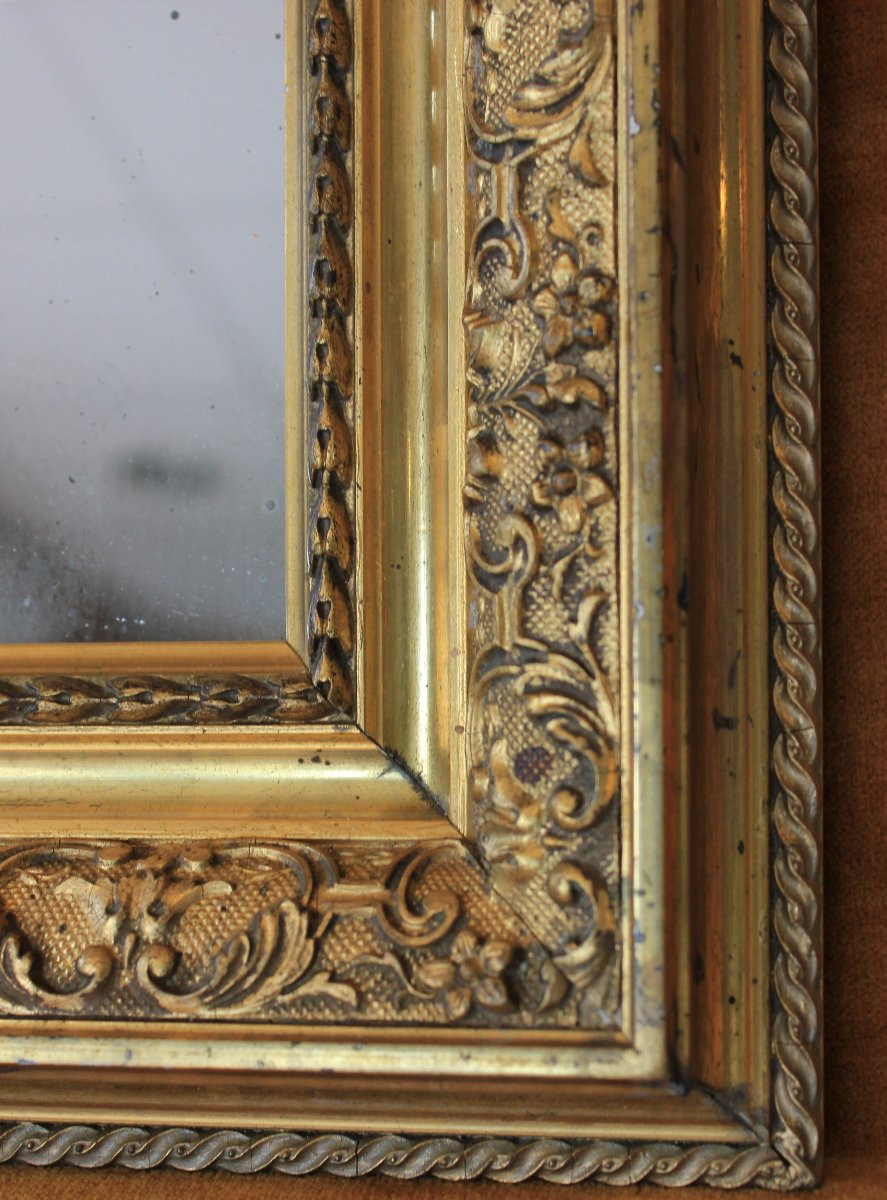 24 x 28 cm Petit miroir Napoléon III dorure feuille d'or.-photo-1