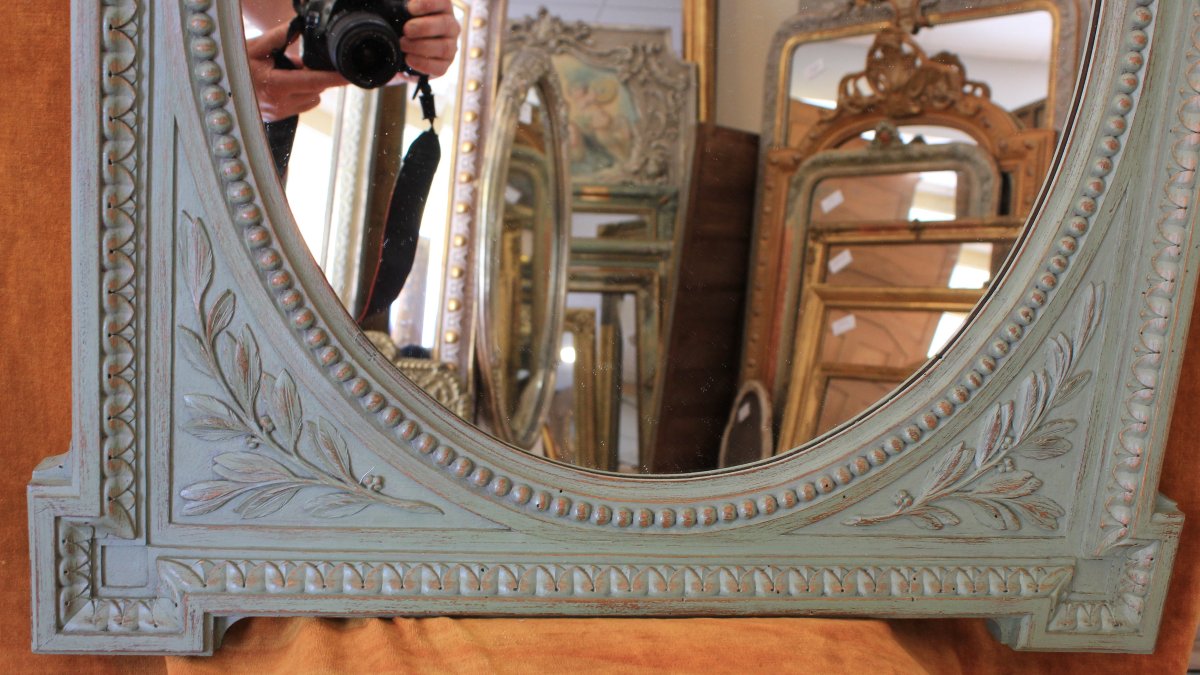 65 x 80 cm  Paire de miroirs style Louis XVI, bois sculpté et patiné-photo-3