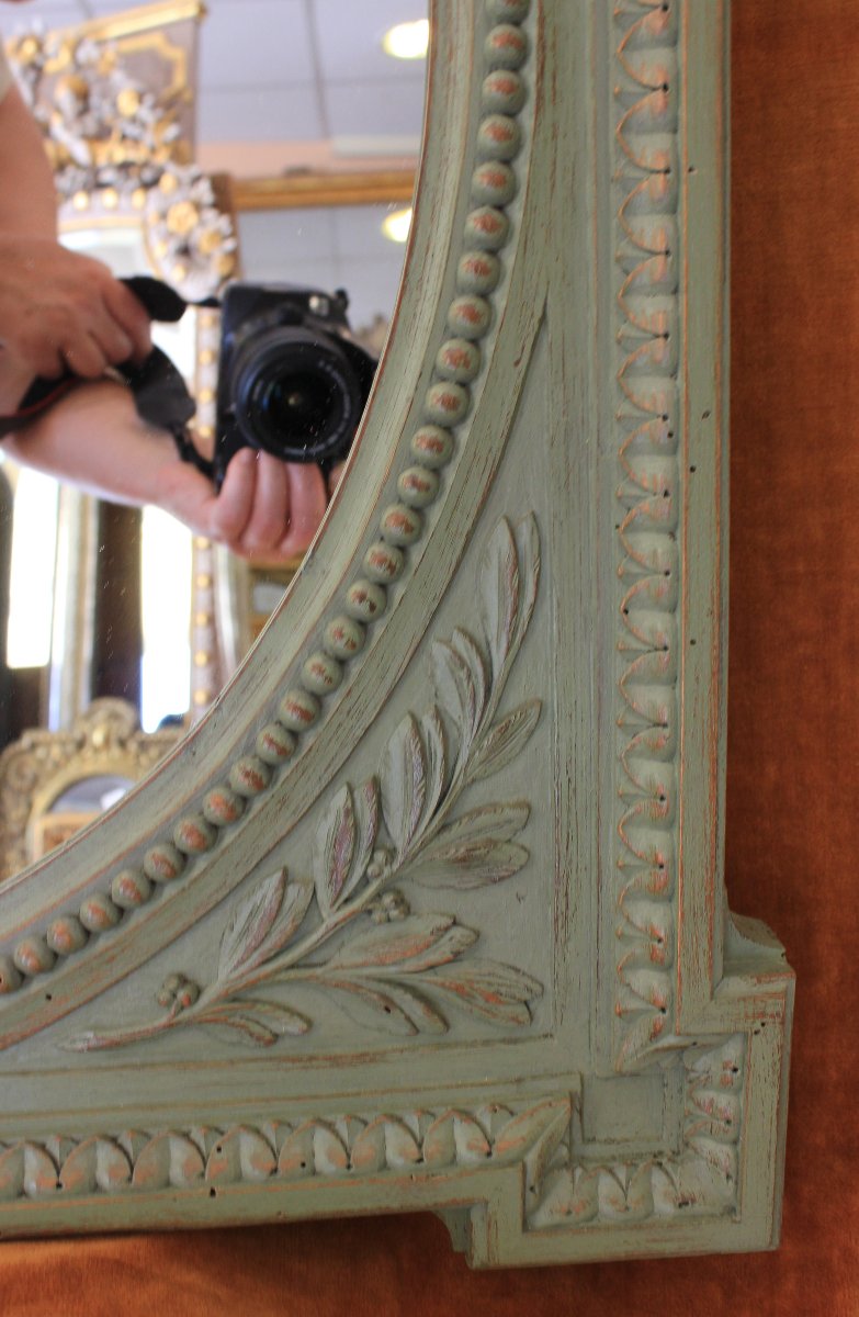 65 x 80 cm  Paire de miroirs style Louis XVI, bois sculpté et patiné-photo-3