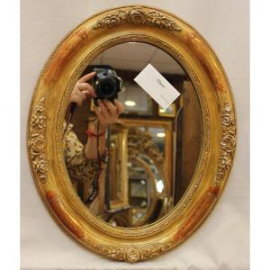 Miroir Médaillon Ovale, Feuilles d'Or Et Patine 34 X 43 Cm