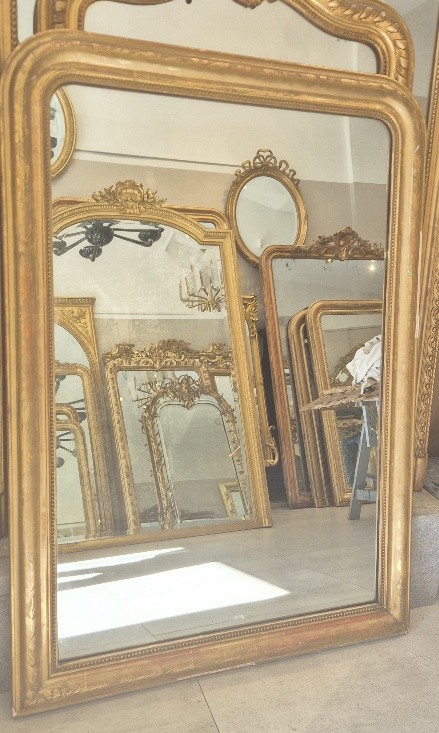 Louis Philippe Mirror With Gold Leaves 100*138cm