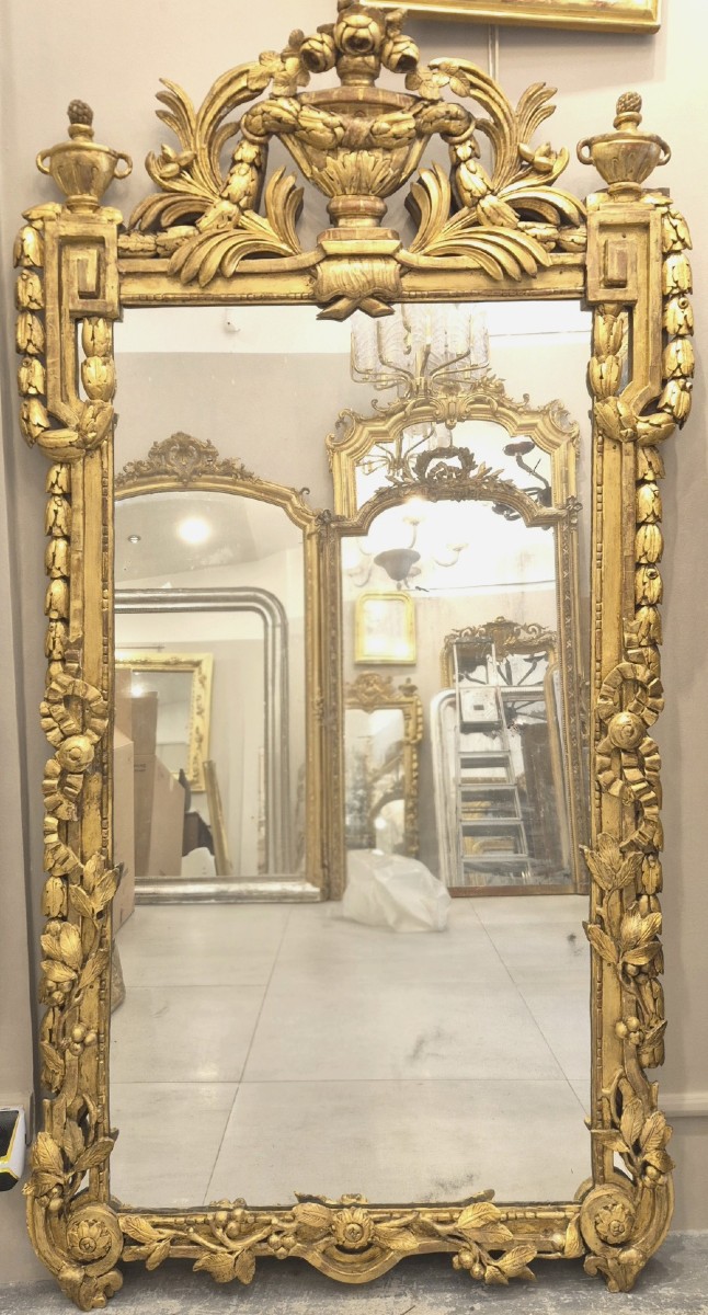 Miroir ancien époque Louis XVI cadre bois sculpté doré  100*185cm