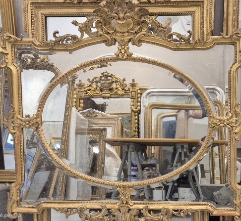 Miroir Napoléon III doré   140*145cm