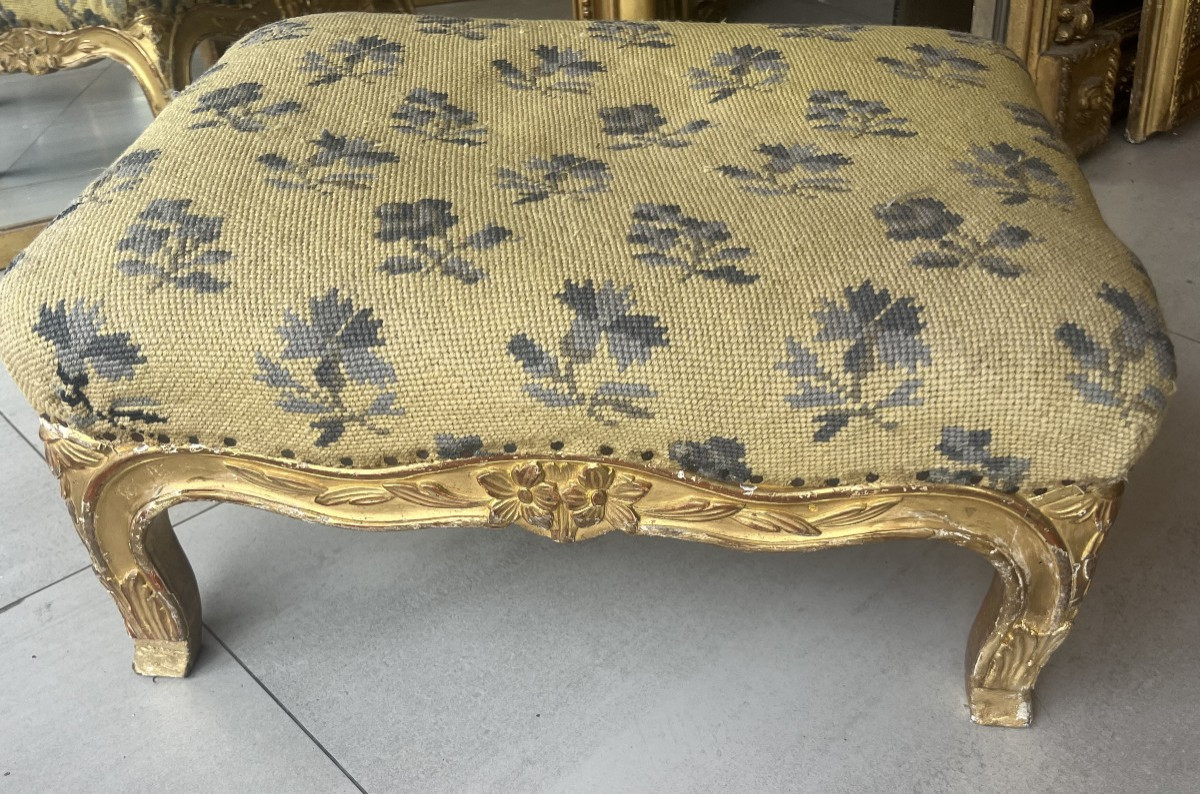 Petit Tabouret De Pied En Bois Doré 