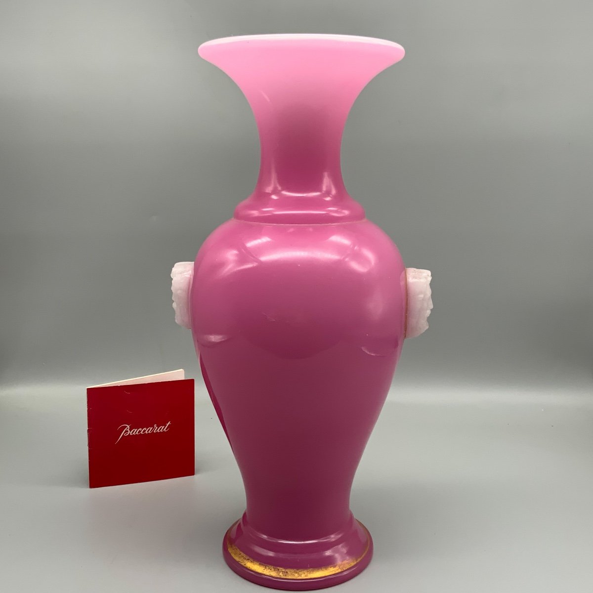 Baccarat Vase Opaline XIXe Siècle 
