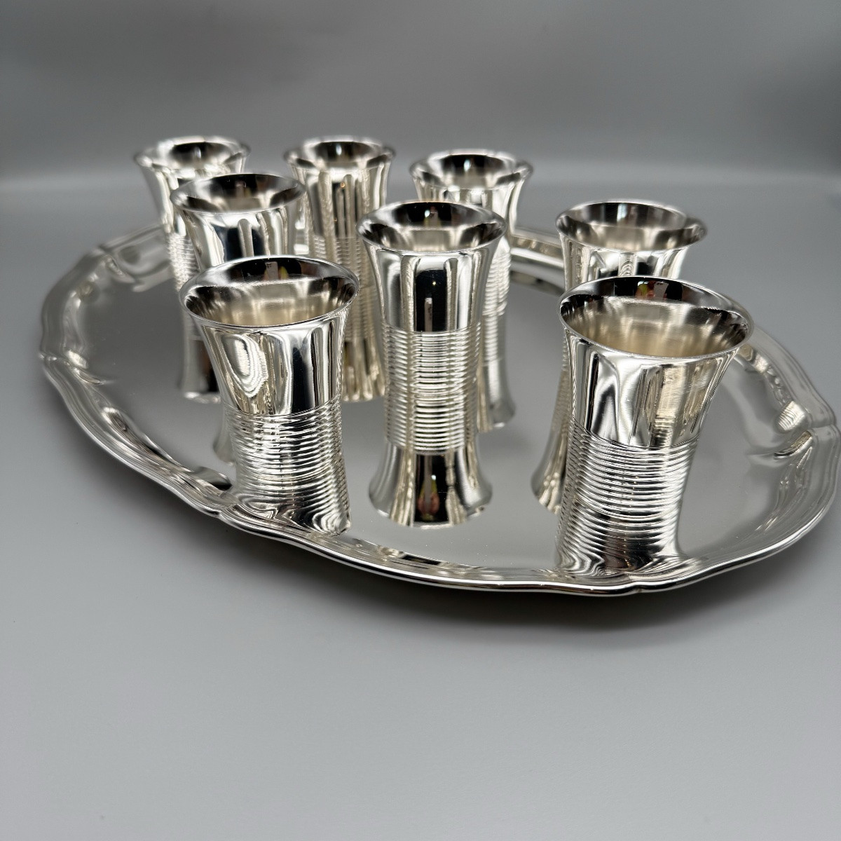 8 Cups + Silver Metal Tray -photo-2