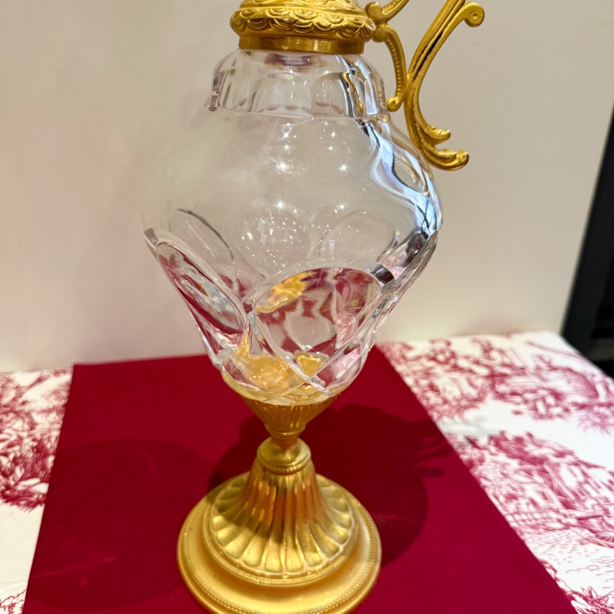 Crystal Ewer On A Pedestal -photo-2