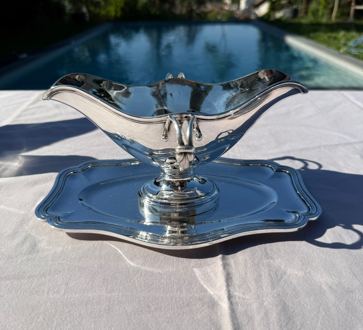 Christofle saucière sur dormant fixe 