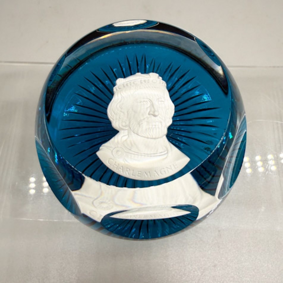 Baccarat - Le Médaillier Franklin 1976 - Presse-papier Charlemagne-photo-1