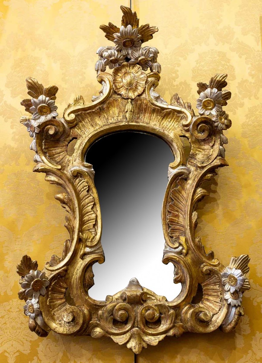 Large Gorgeous Italian Mid 18th-century Carved Gilded And Silvered Wood Mirror