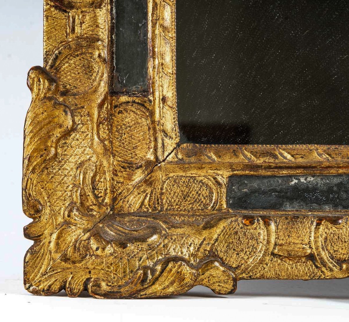 Miroir à Fronton En Bois Sculpté Et Doré D’époque Régence Vers 1715-1723-photo-1