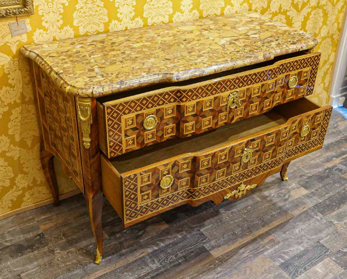 Léonard Boudin Maitre en 1761 Commode En Marqueterie De Cubes Sans Fonds époque Transition Vers 1770-photo-5