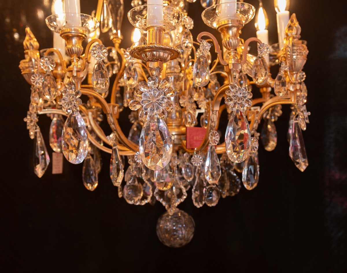 Baccarat Louis XVI Style Fire Pot Chandelier In Chiseled And Gilded Bronze And Crystal Decor -photo-5