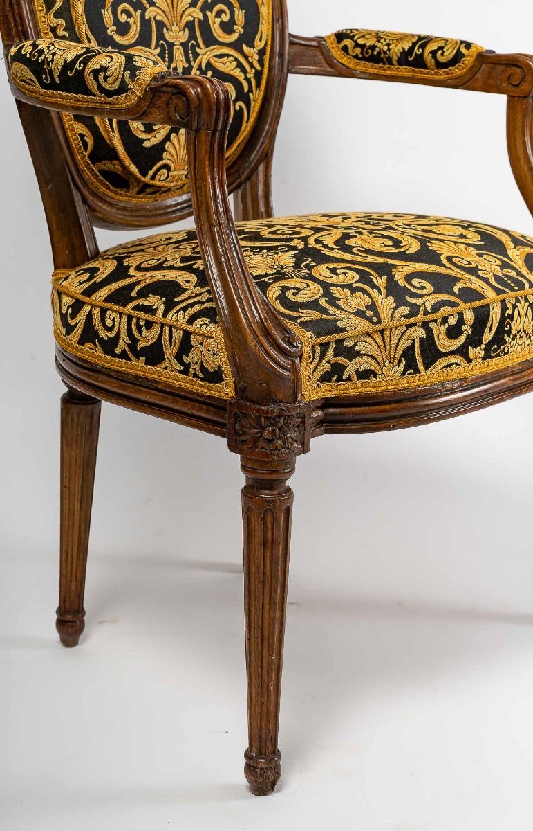 Pair Of Louis XVI Style Armchairs With Medallion Backs In Carved And Waxed Molded Natural Wood-photo-4