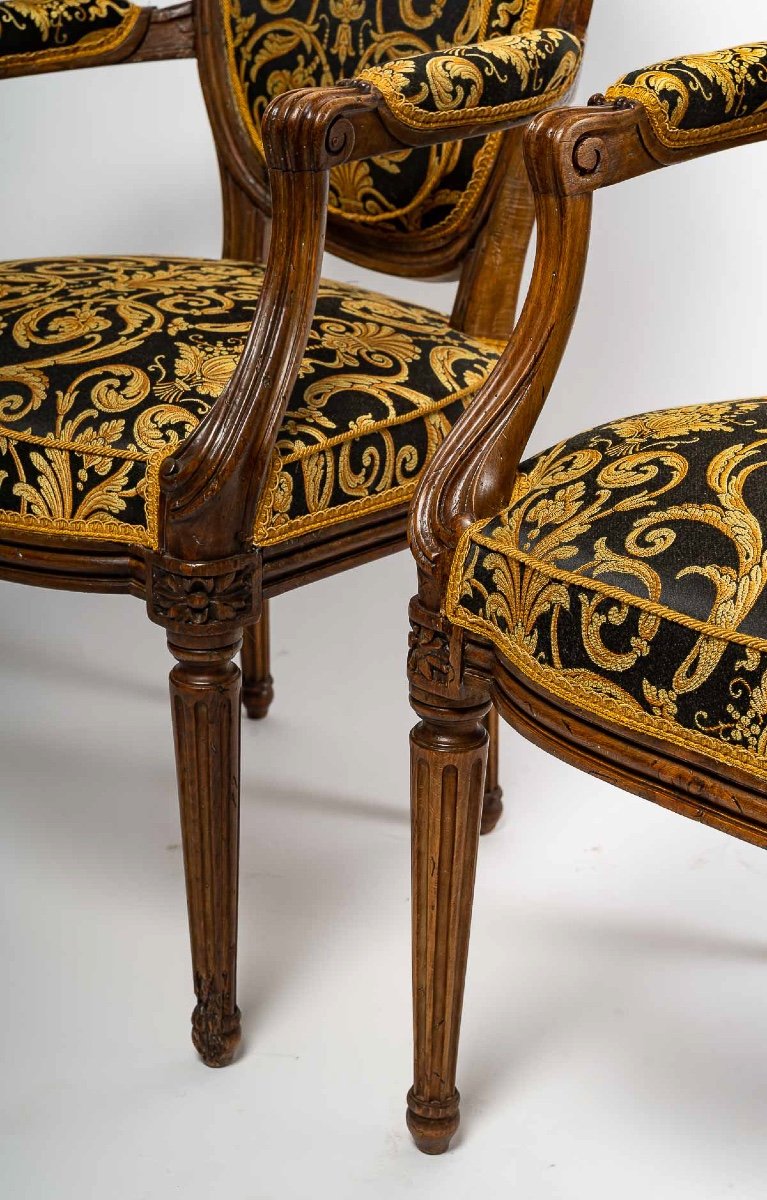 Pair Of Louis XVI Style Armchairs With Medallion Backs In Carved And Waxed Molded Natural Wood-photo-2