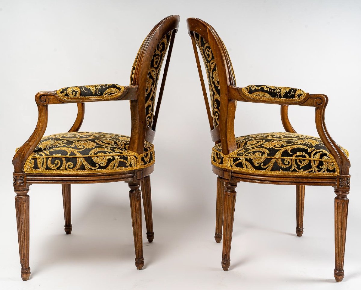 Pair Of Louis XVI Style Armchairs With Medallion Backs In Carved And Waxed Molded Natural Wood-photo-4