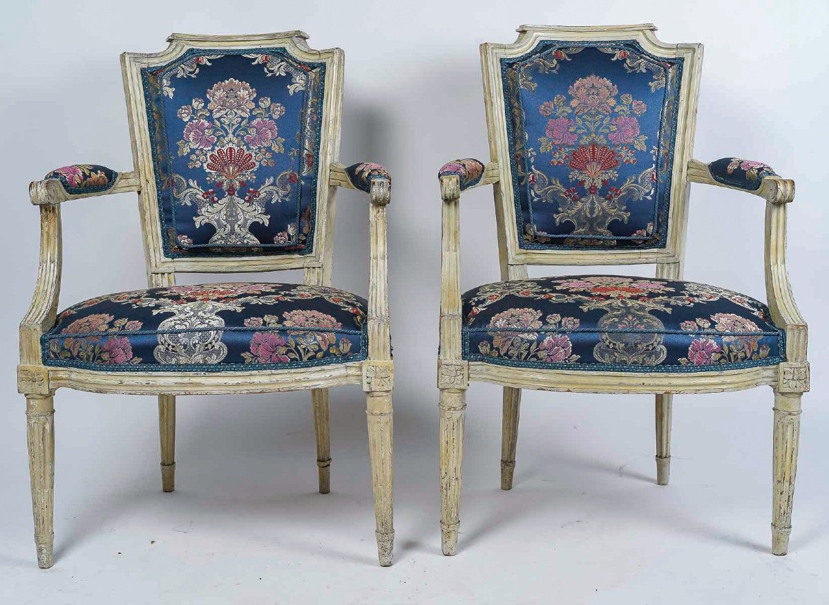 Set Of Seats Composed Of Two Bergeres And Four Armchairs Of Louis XVI Period In Lacquered Wood -photo-4