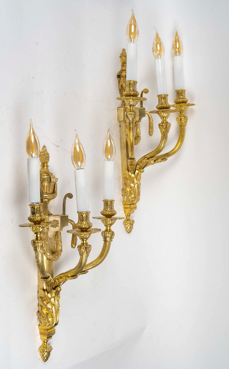 Pair Of Louis XVI-style Three-light Sconces In Chiseled And Gilt Bronze Circa 1880-photo-3