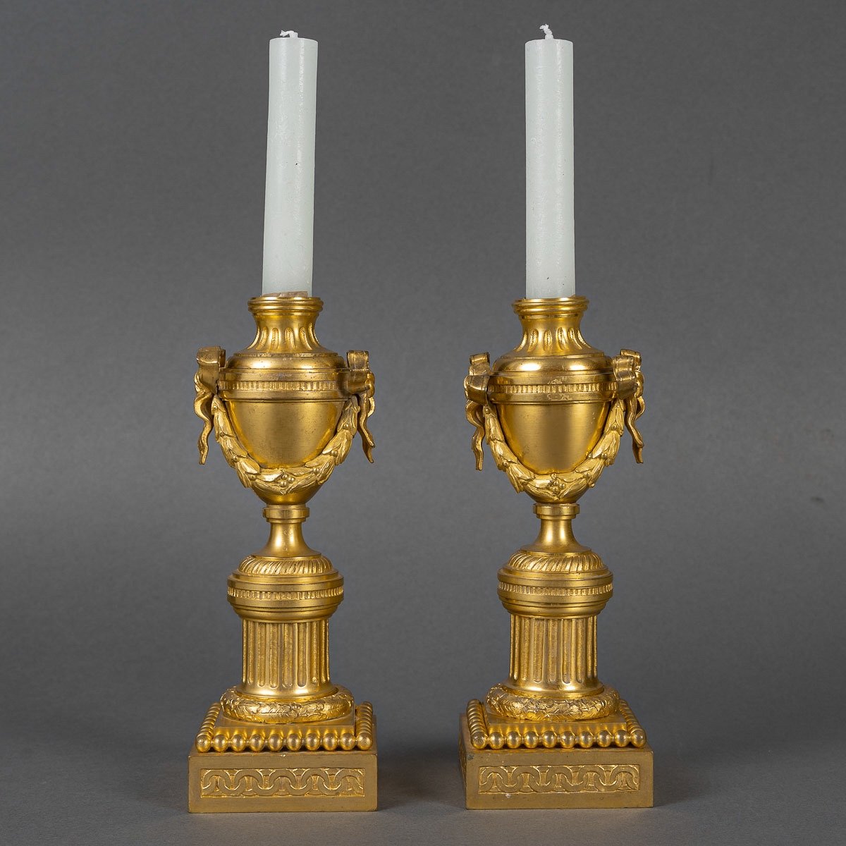 Paire De Cassolettes Formant Bougeoirs D’époque Louis XVI En Bronze Doré Vers 1780-photo-7