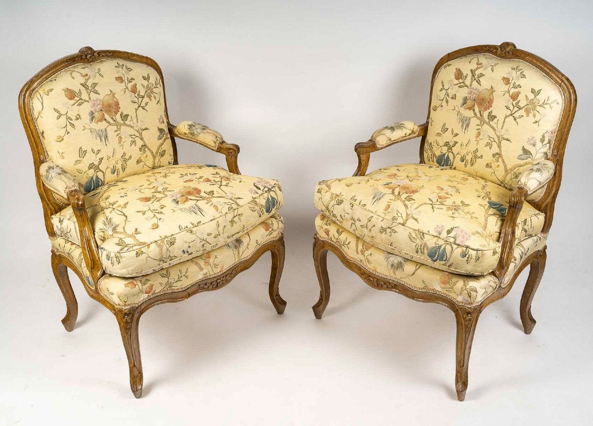 A Pair Of Large Armchairs In Natural Beech, Molded And Carved, Louis XV Period, Circa 1750-photo-5