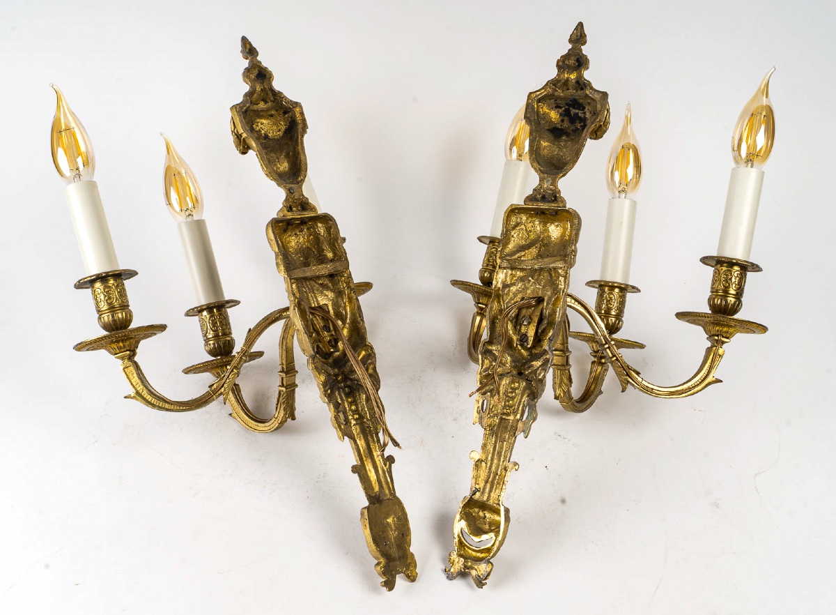 Pair Of Louis XVI Style Chiseled Bronze Three-light Wall Sconces-photo-5