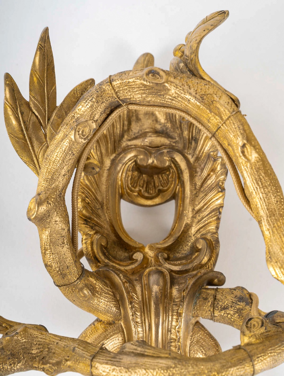 Série de quatre appliques en Bronze Ciselé à deux Bras de Lumières Italie vers 1850-photo-3