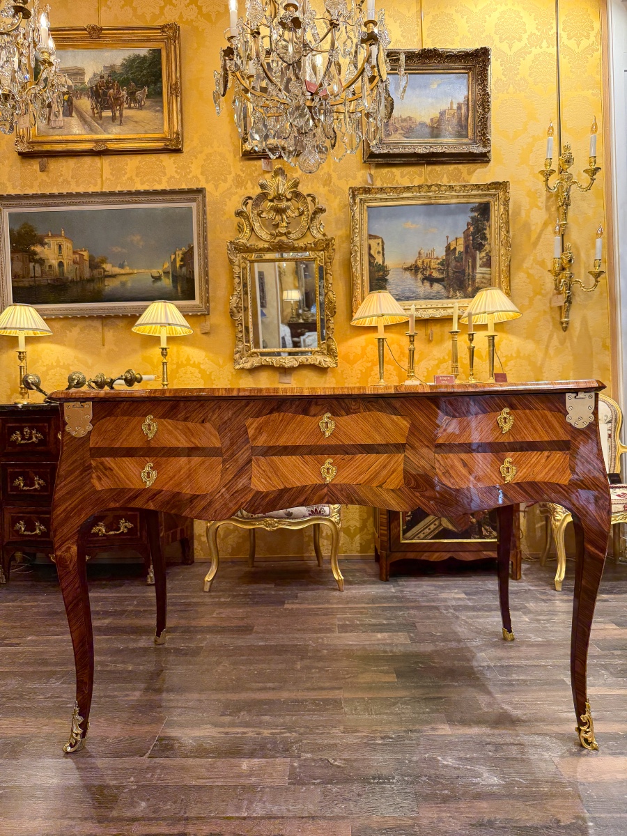Jean-Baptiste Tuart Important bureau mécanique à marqueterie florale, époque Louis XV-photo-4