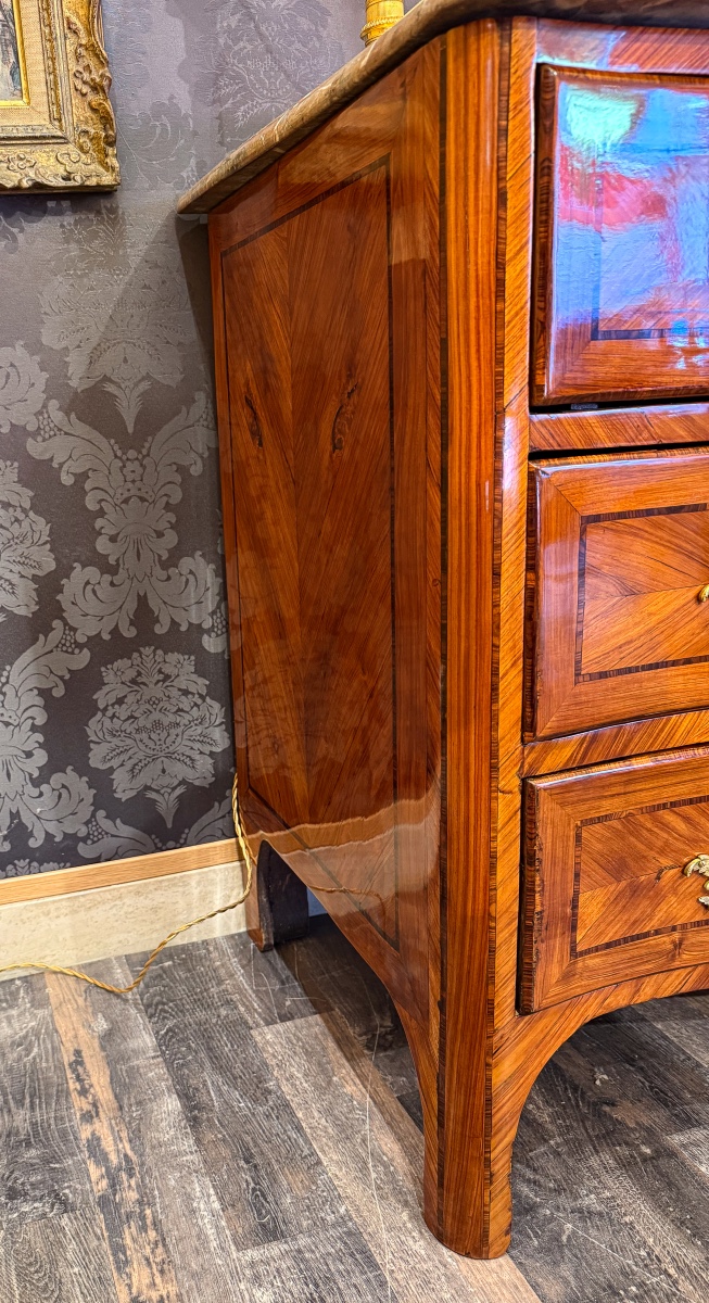 Jean-François Lapie (1720-1797) Commode en bois de rose et bois de violette époque Louis XV-photo-3