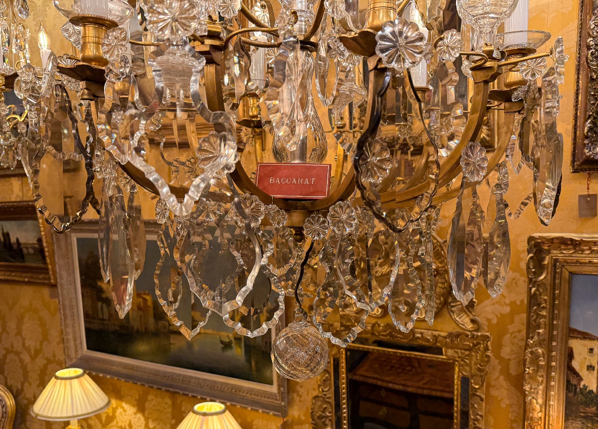 Signed Baccarat Louis XV Style Chandelier In Gilt Bronze And Cut Crystal, Circa 1880-1890-photo-3