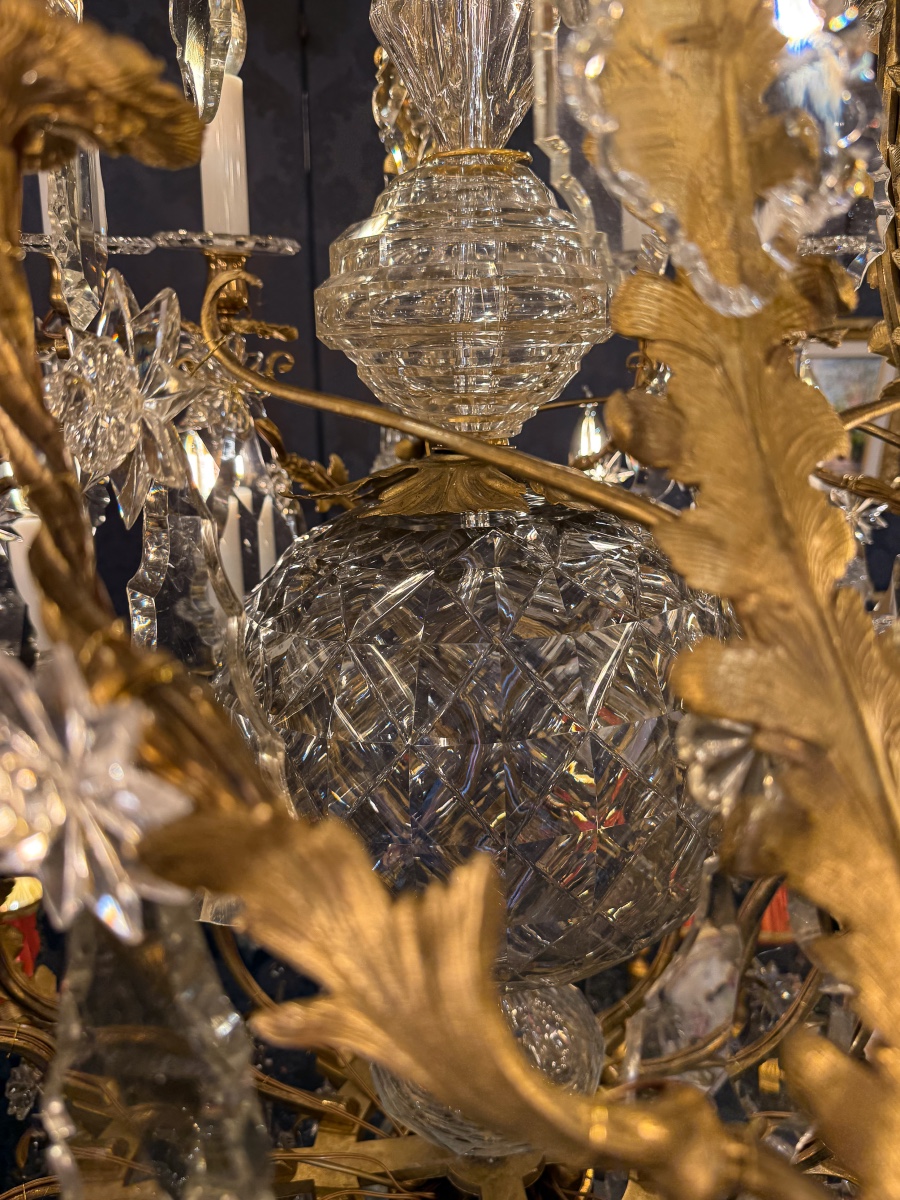 Large Louis XV Style Chandelier Signed By Baccarat In Gilt Bronze With Cut Crystal Decor-photo-3