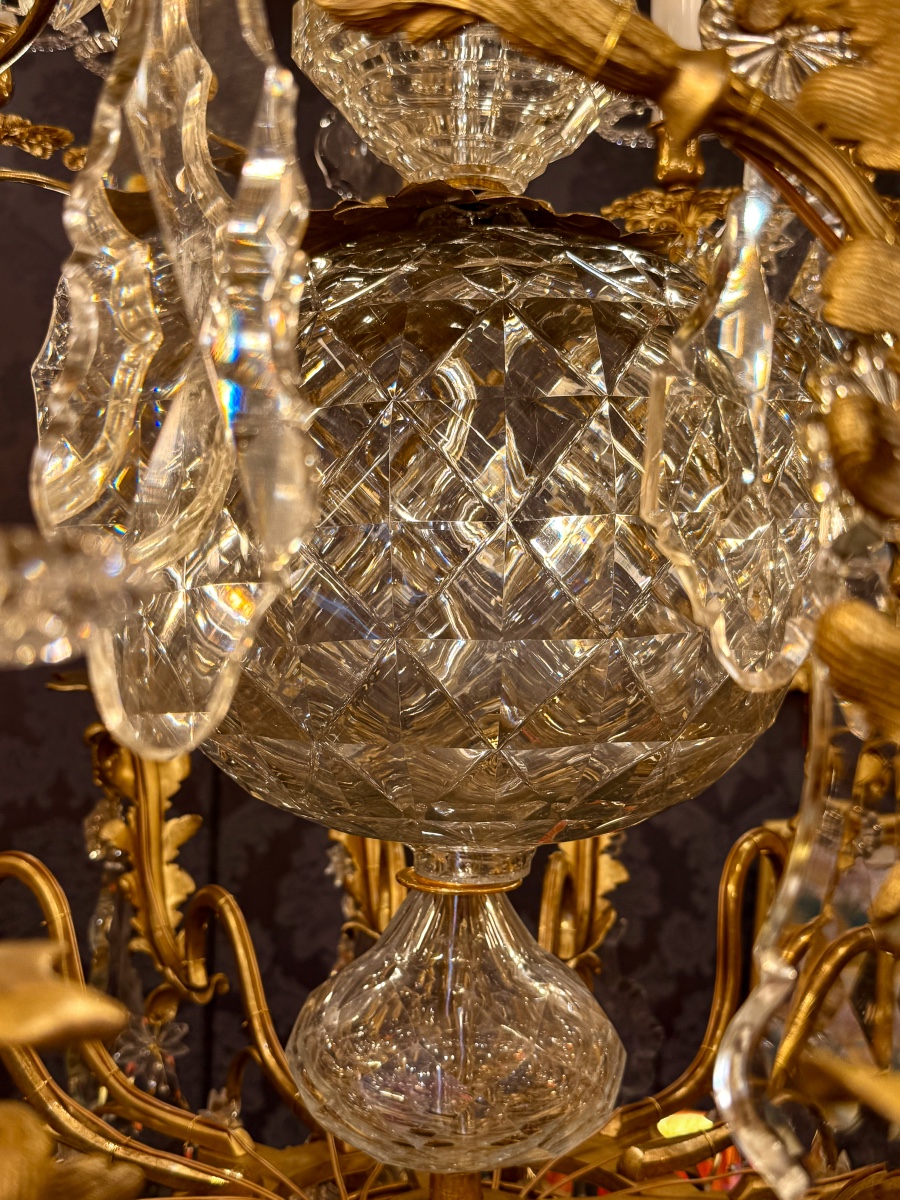 Large Louis XV Style Chandelier Signed By Baccarat In Gilt Bronze With Cut Crystal Decor-photo-4