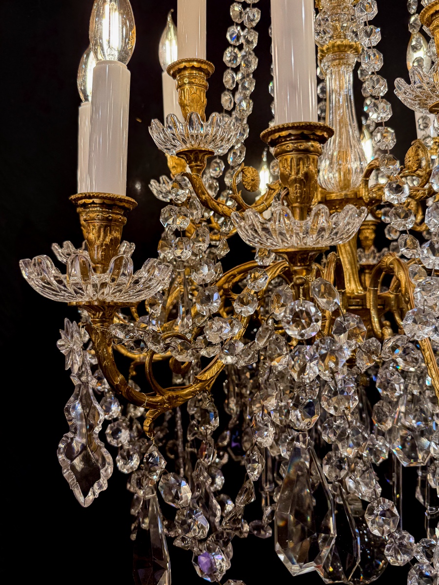 Baccarat (signed) Eighteen Lights Chandelier In Chiseled And Gilded Bronze Circa 1880-photo-1
