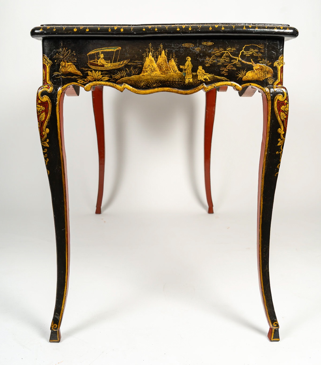 Bureau plat d’époque Louis XV en Vernis Martin à décors chinoisant, vers 1760-photo-3