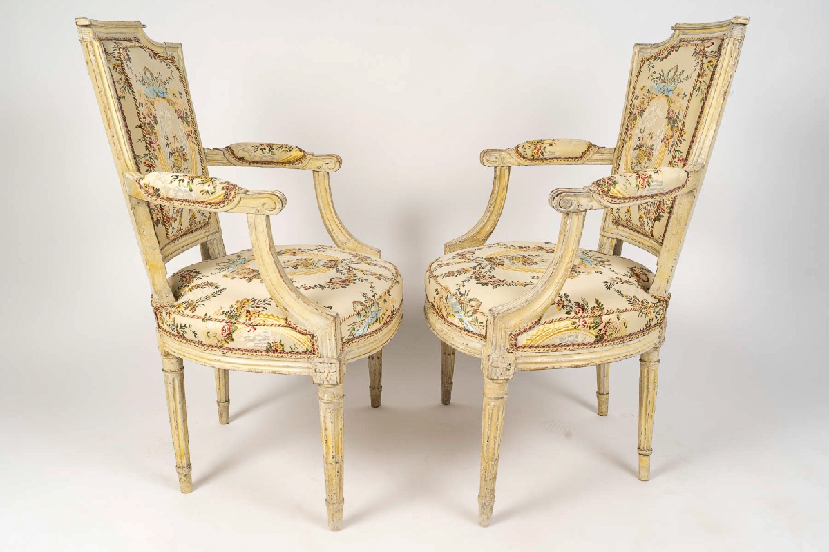 Paire de Fauteuils en hêtre laqué d’Époque Louis XVI vers 1780-1790-photo-3