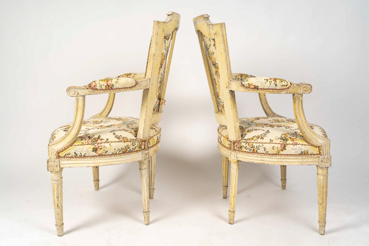 Paire de Fauteuils en hêtre laqué d’Époque Louis XVI vers 1780-1790-photo-5