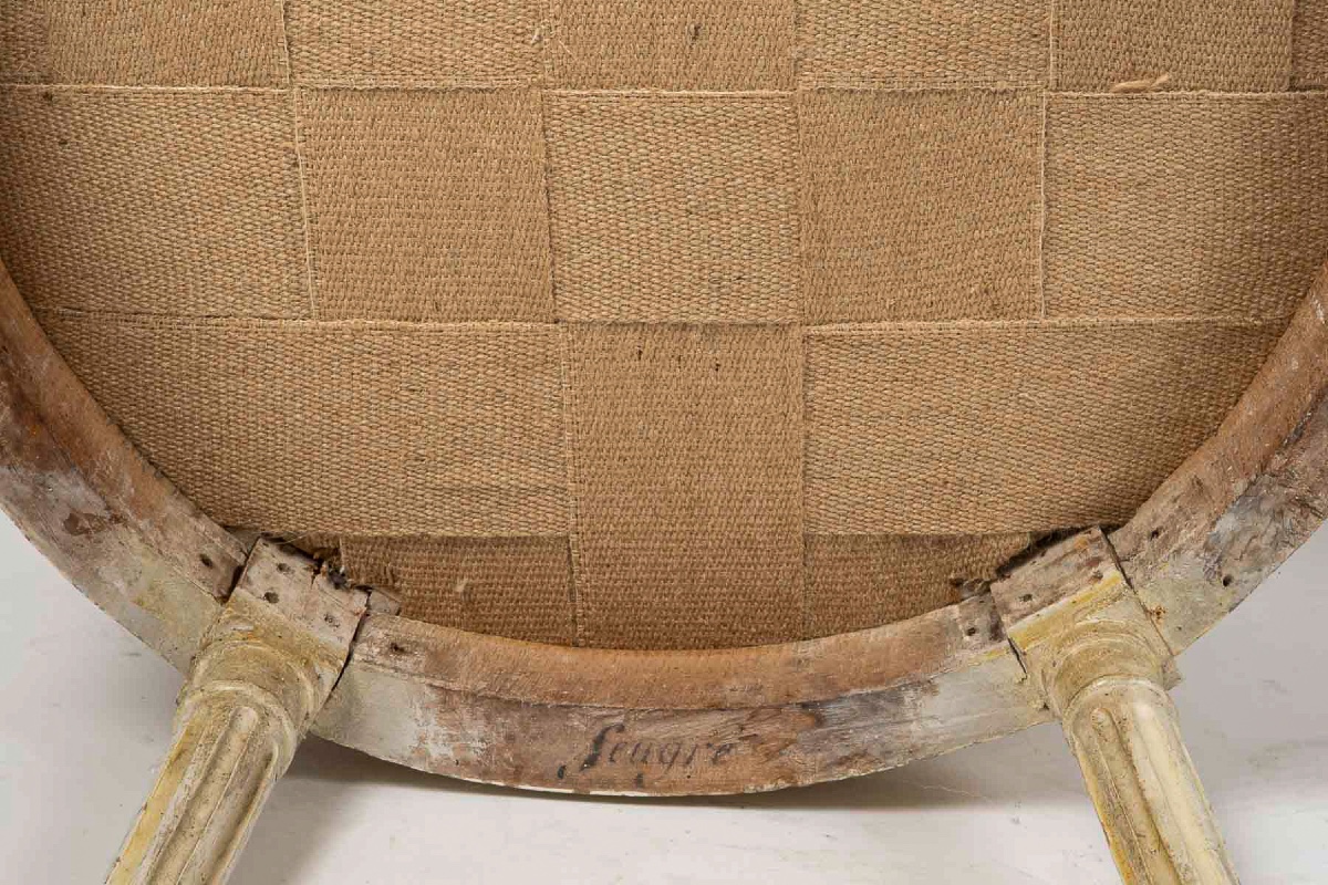 Paire de Fauteuils en hêtre laqué d’Époque Louis XVI vers 1780-1790-photo-7