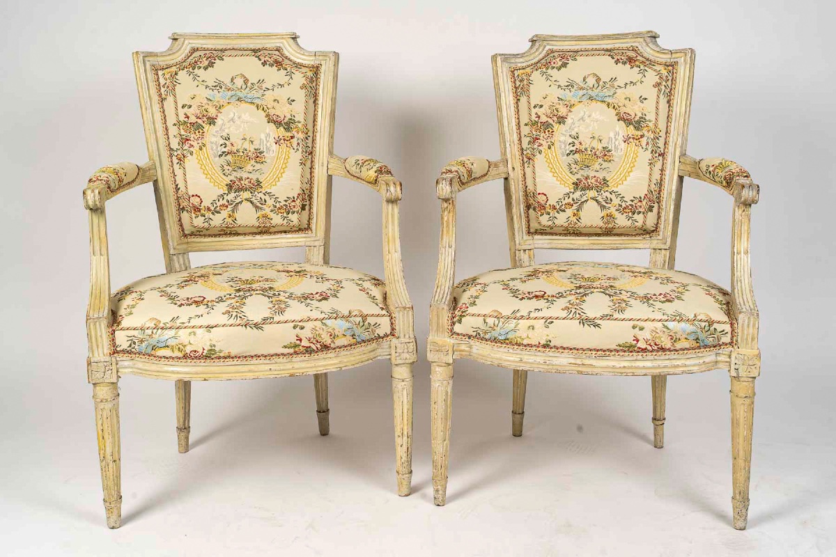 Paire de Fauteuils en hêtre laqué d’Époque Louis XVI vers 1780-1790