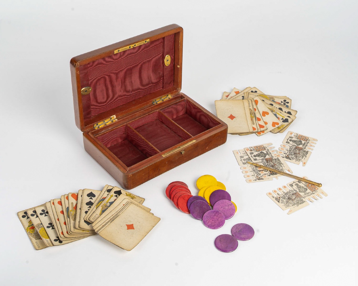 Petite boîte à jeux en cuir et émail, Maison Alphonse Giroux, vers 1850-photo-3