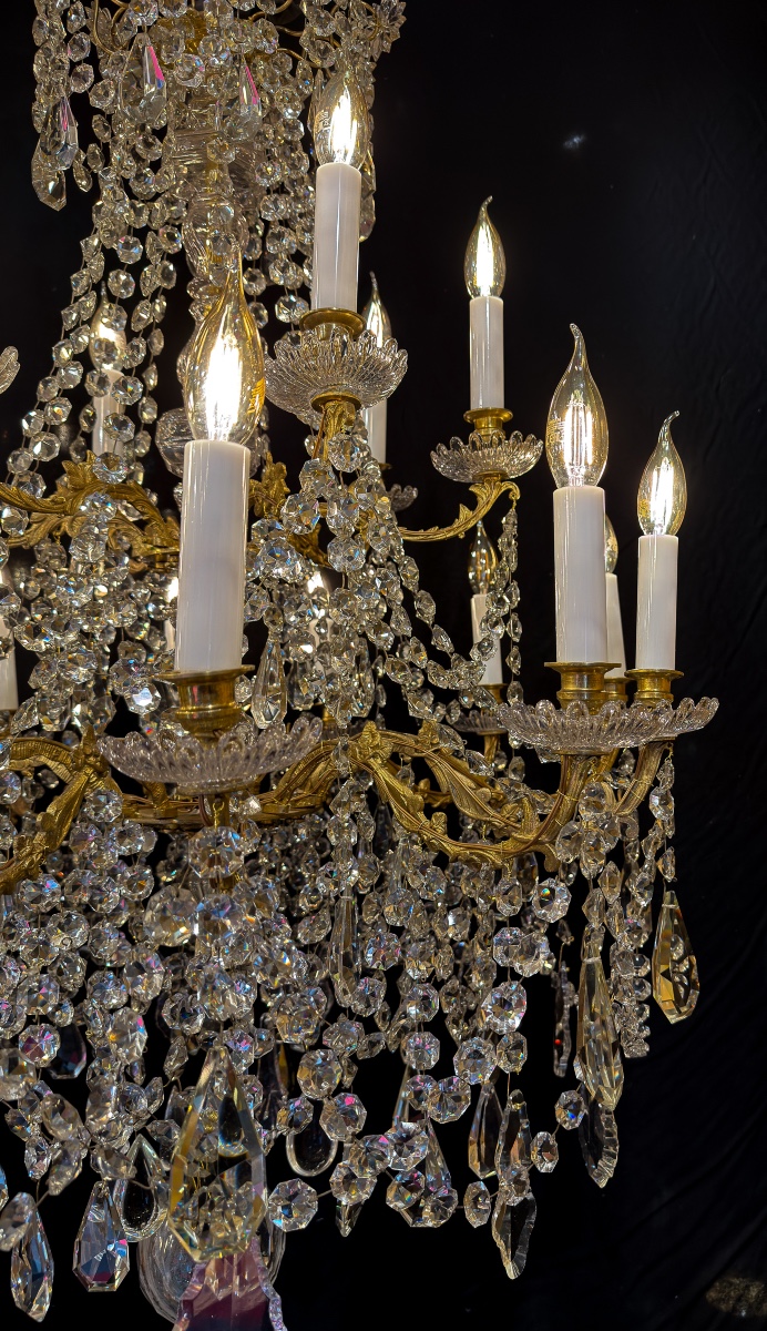 Lustre signé Baccarat de style Louis XVI en bronze doré et décor de cristal taillé  vers 1870-photo-3