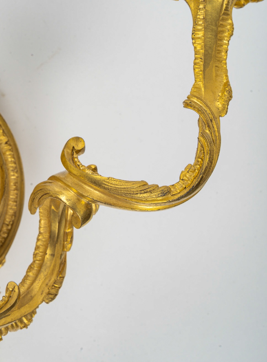 Jean-François Deniere (1774-1866) Paire d’appliques Louis XV en bronze ciselé et doré vers 1850-photo-1