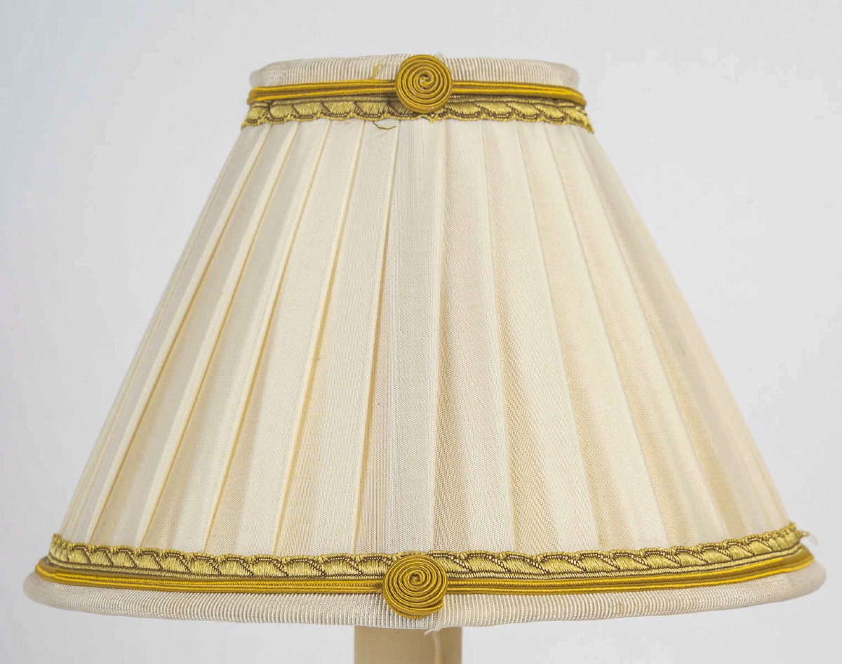 Pair Of French Directoire Circa 1795-1799 Period Gilt Bronze Candlesticks, Monted As Lamps-photo-2