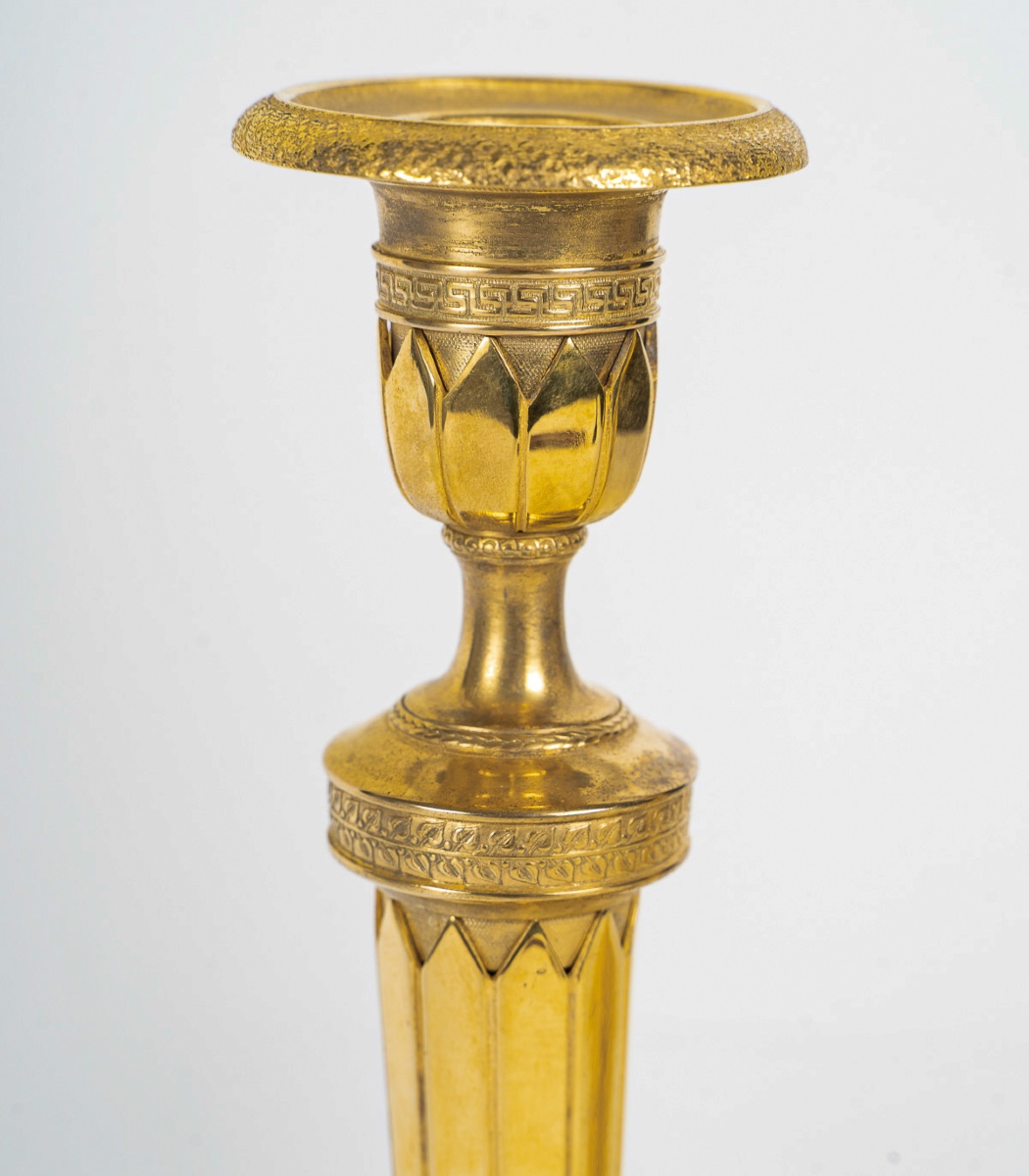 Pair Of French Directoire Circa 1795-1799 Period Gilt Bronze Candlesticks, Monted As Lamps-photo-1
