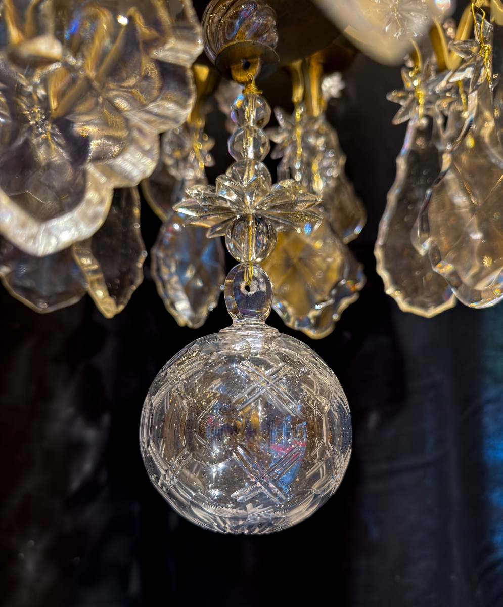 French Late 18th Century Period Gilt-bronze And Cut-crystal Chandelier Circa 1780-photo-5